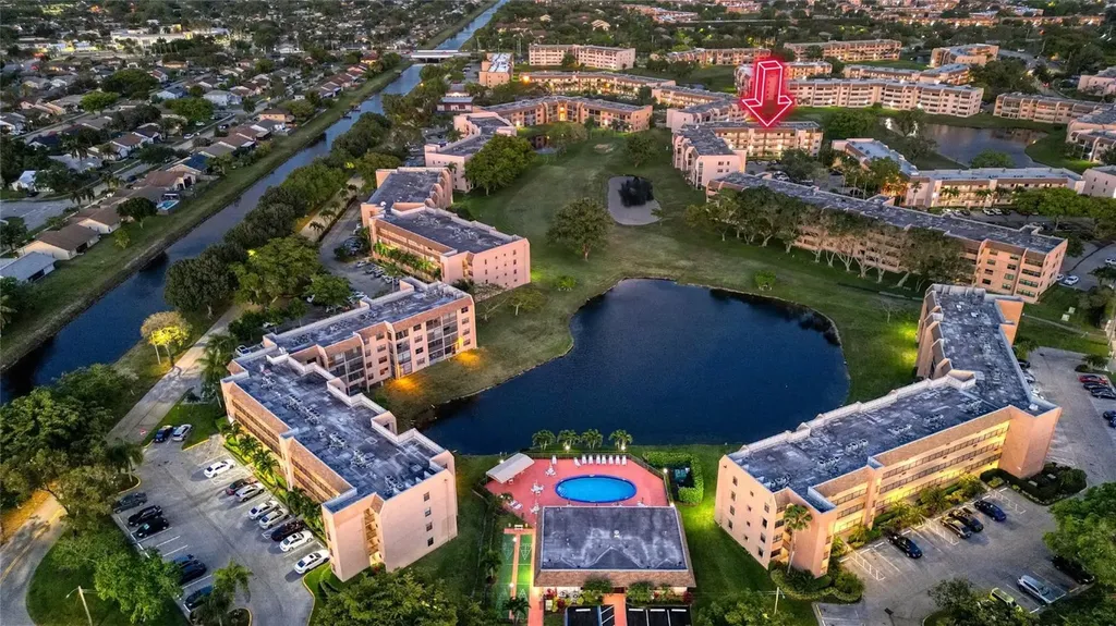 10433 Sunrise Lakes Boulevard Sunrise FL 33322