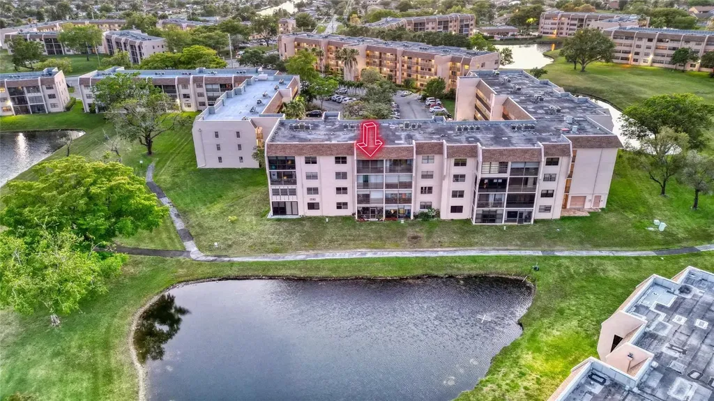 10433 Sunrise Lakes Boulevard Sunrise FL 33322