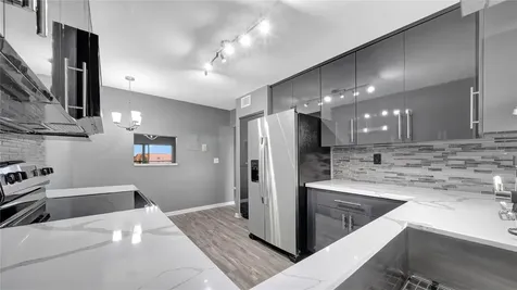 10433 Sunrise Lakes Boulevard Sunrise FL 33322