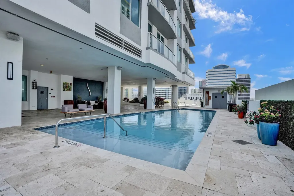 315 NE 3rd Avenue Fort Lauderdale FL 33301
