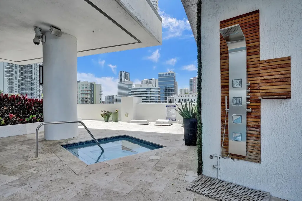 315 NE 3rd Avenue Fort Lauderdale FL 33301