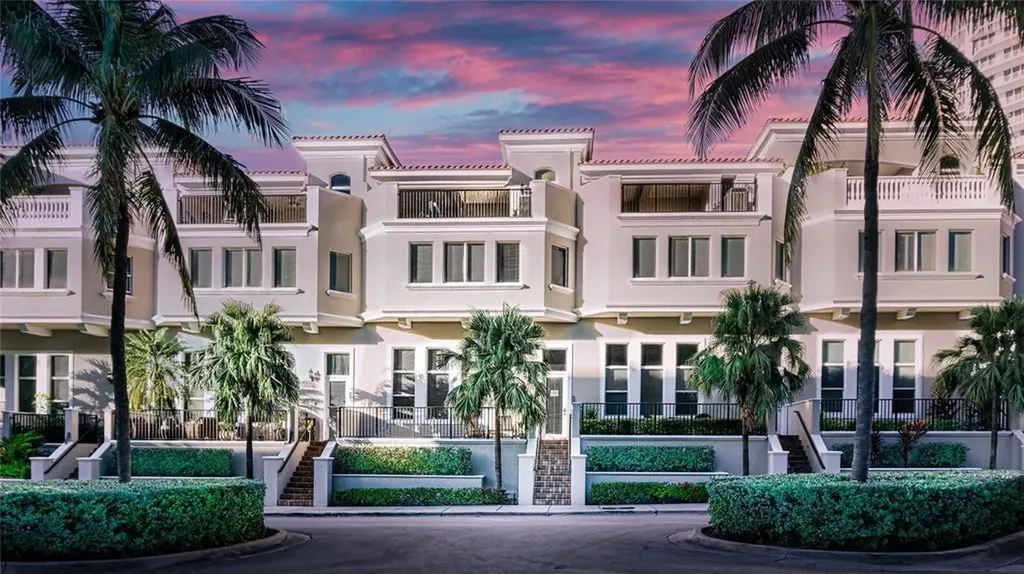 3035 Riomar Street Fort Lauderdale FL 33304