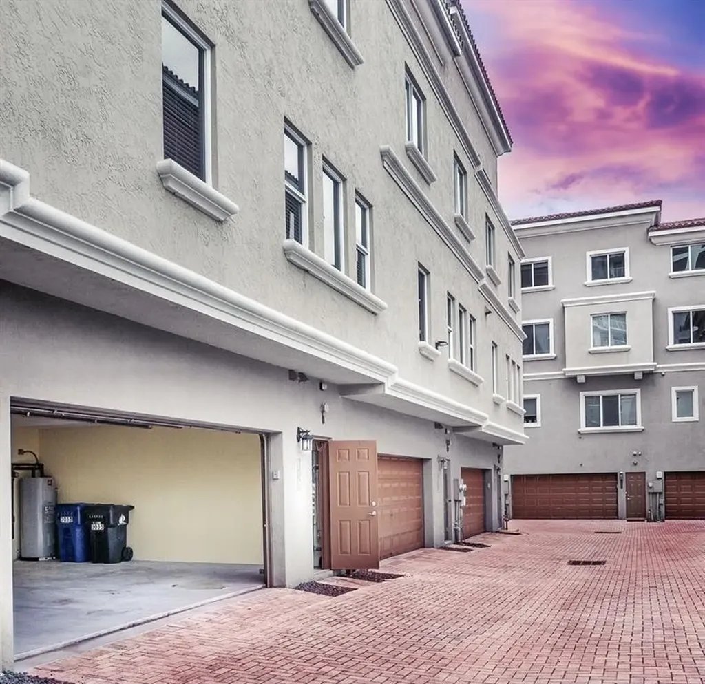 3035 Riomar Street Fort Lauderdale FL 33304