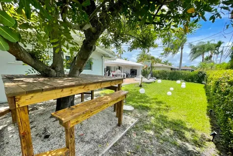 20515 Highland Lakes Boulevard Miami FL 33179