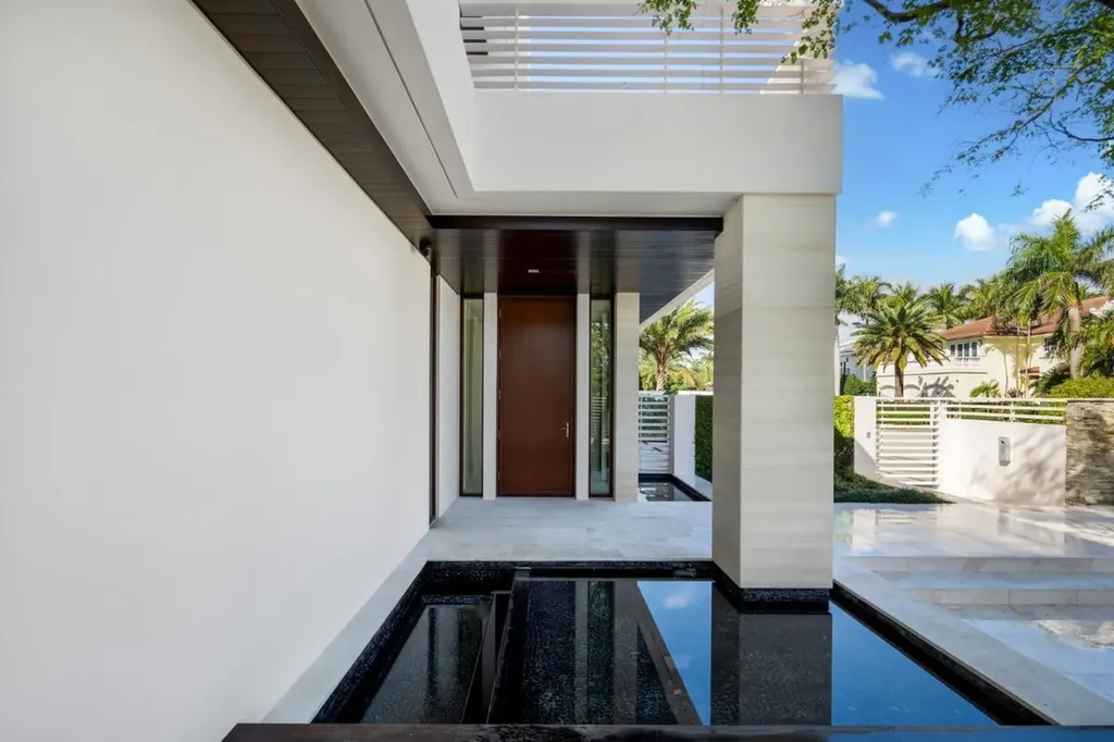 10 Pelican Drive Fort Lauderdale FL 33301