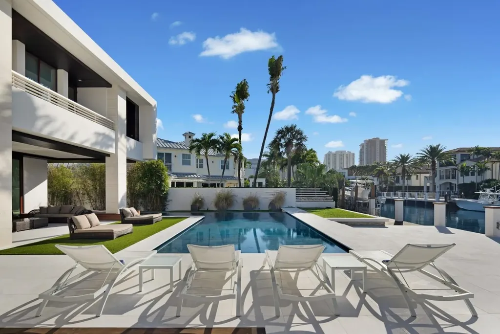 10 Pelican Drive Fort Lauderdale FL 33301
