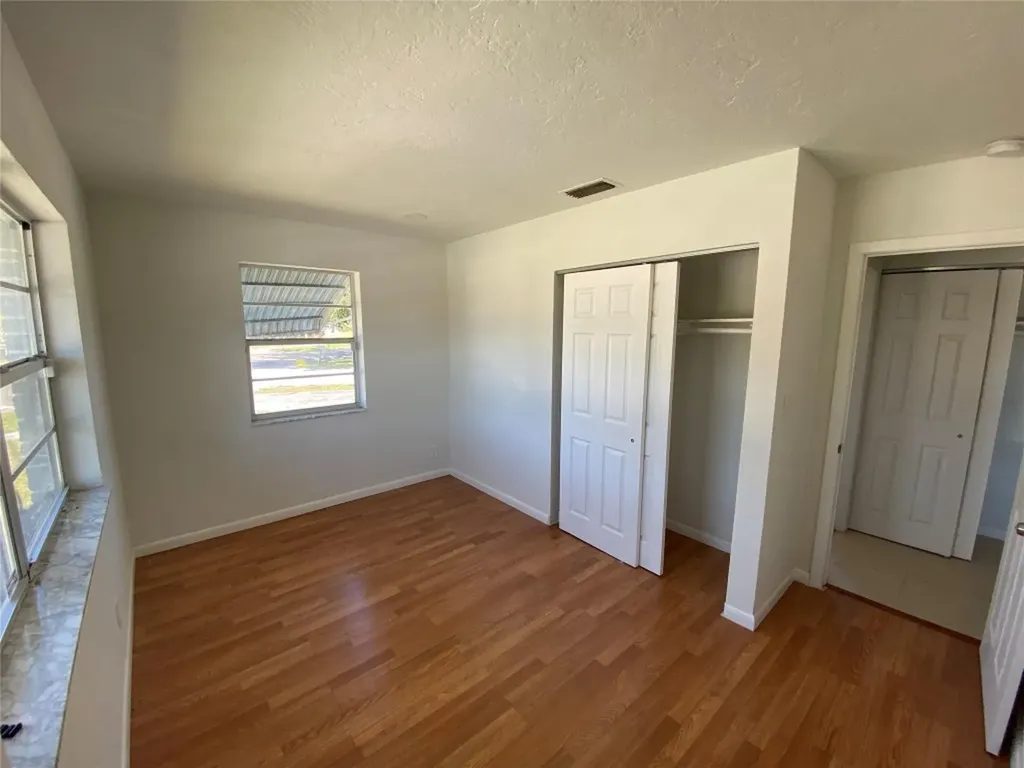 1654 43rd Street West Palm Beach FL 33407