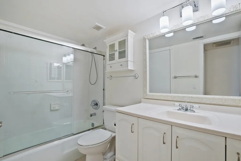 1051 Hillsboro Mile Hillsboro Beach FL 33062