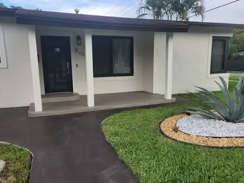 800 NE 155th Terrace Miami FL 33162