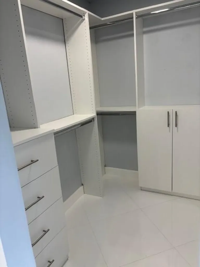 1811 Sabal Palm Davie FL 33324