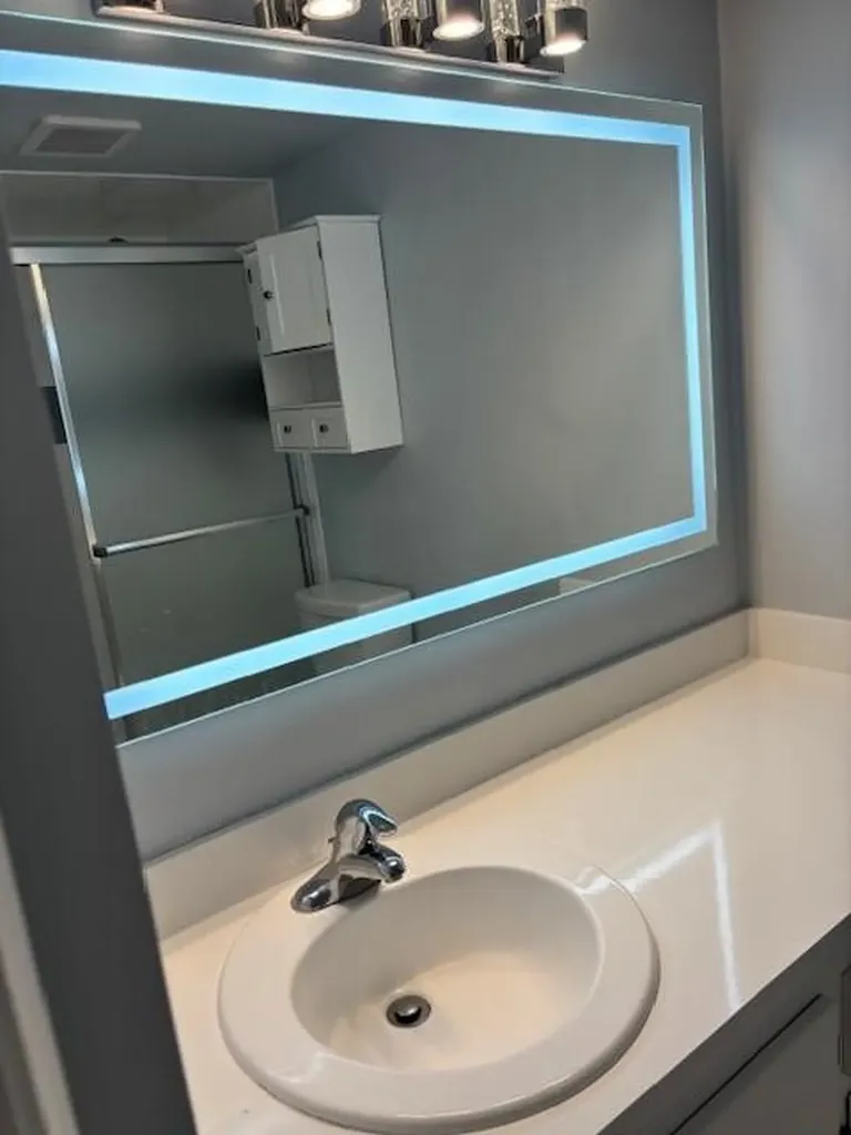 1811 Sabal Palm Davie FL 33324