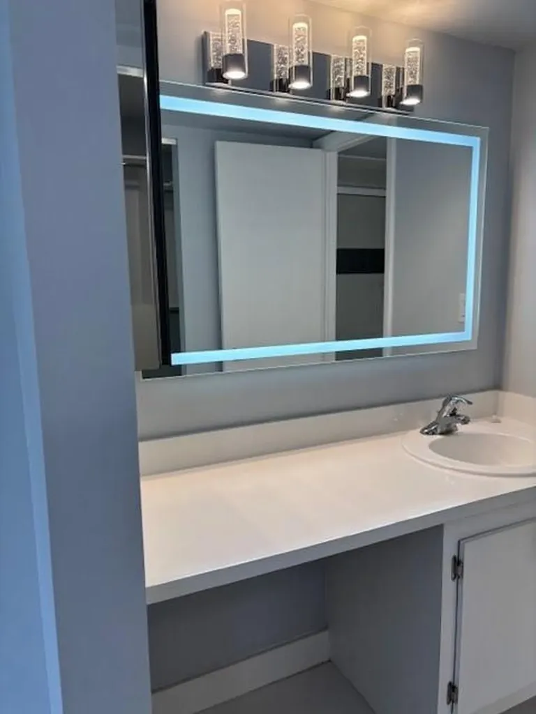1811 Sabal Palm Davie FL 33324