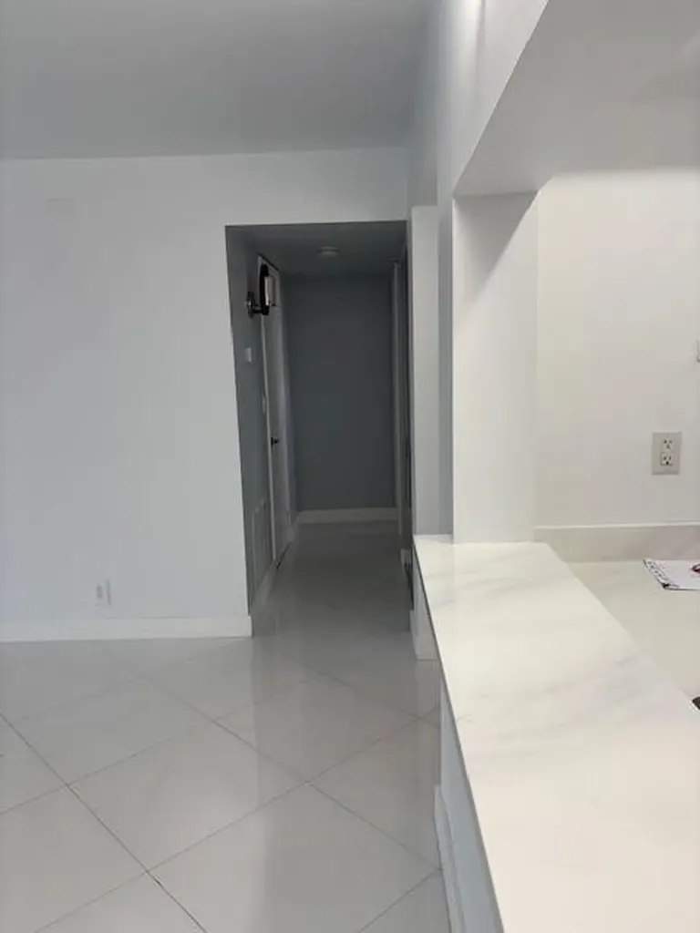1811 Sabal Palm Davie FL 33324