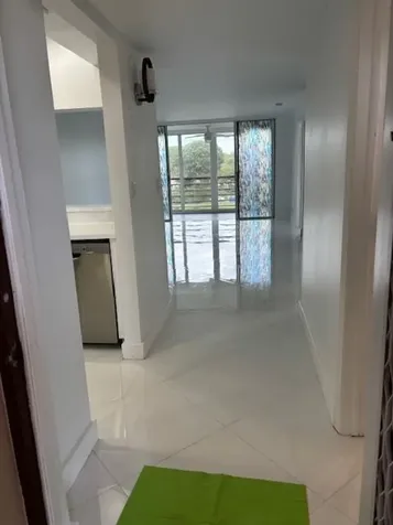 1811 Sabal Palm Davie FL 33324