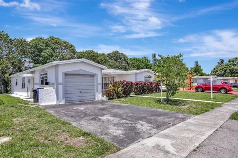 3960 NW 45th Avenue Lauderdale Lakes FL 33319