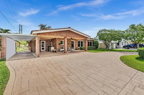1311 NE 42nd Street Oakland Park FL 33334