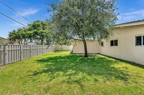 1311 NE 42nd Street Oakland Park FL 33334