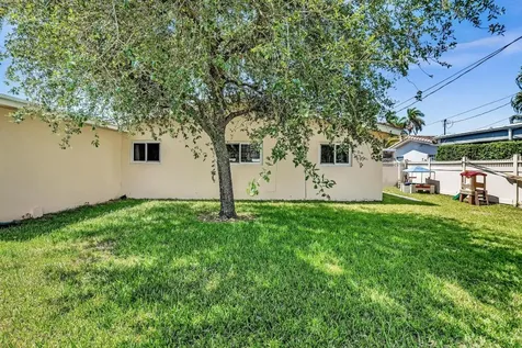 1311 NE 42nd Street Oakland Park FL 33334
