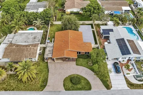 1311 NE 42nd Street Oakland Park FL 33334