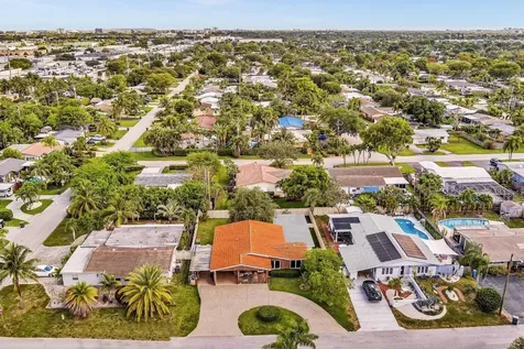 1311 NE 42nd Street Oakland Park FL 33334