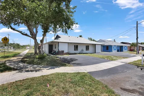 842-844 SW 9th Street Hallandale Beach FL 33009