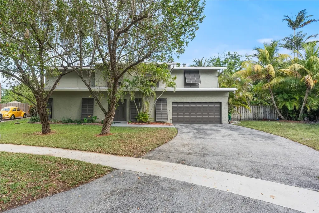 10100 SW 53rd Court Cooper City FL 33328