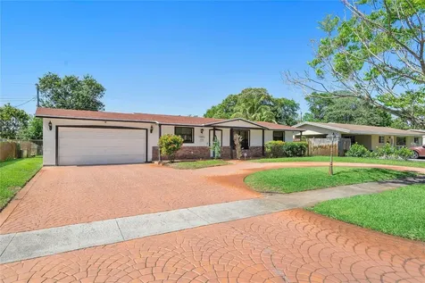 4421 NW 3rd Place Plantation FL 33317