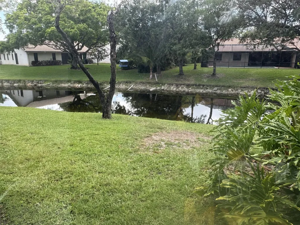 1668 Cypress Pointe Drive Coral Springs FL 33071