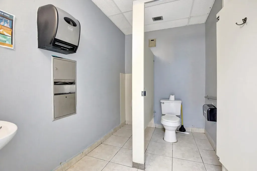 4505 NW 103rd Avenue Sunrise FL 33351