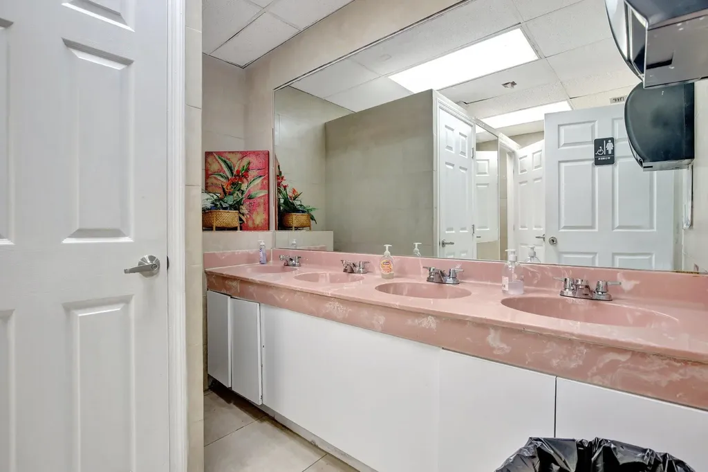4505 NW 103rd Avenue Sunrise FL 33351