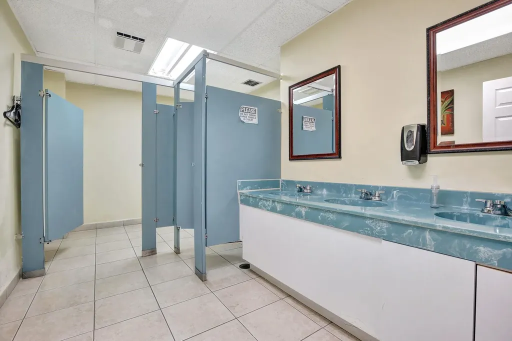 4505 NW 103rd Avenue Sunrise FL 33351