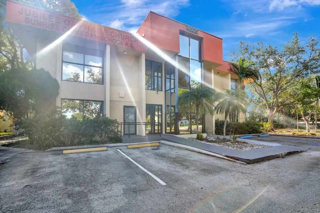 4505 NW 103rd Avenue Sunrise FL 33351