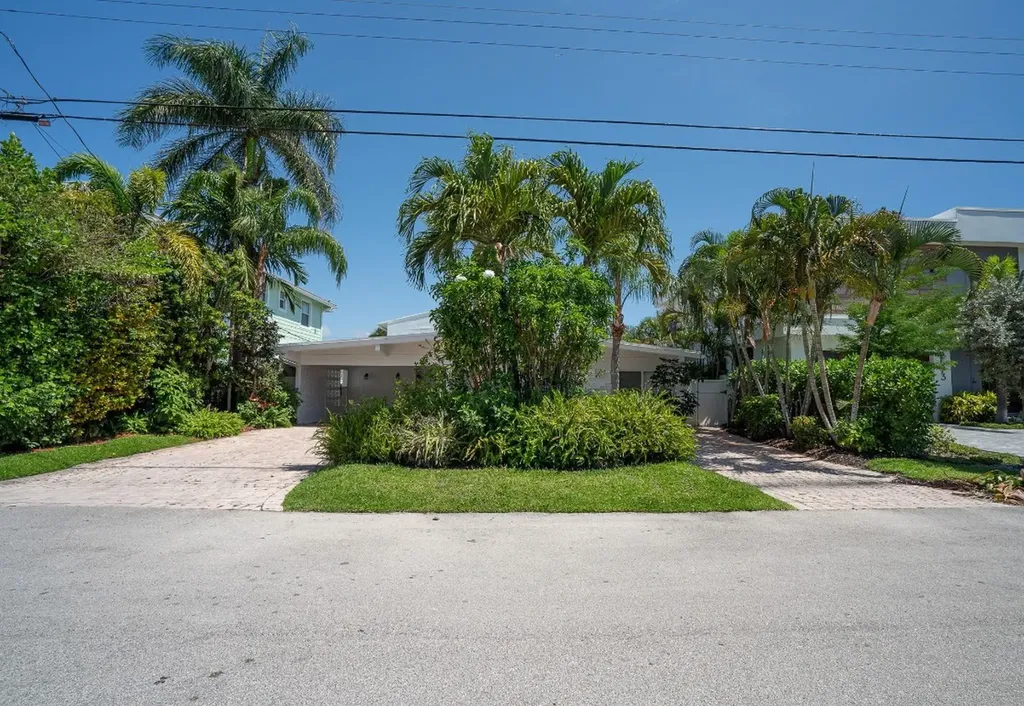 2559 SE 14th Street Pompano Beach FL 33062