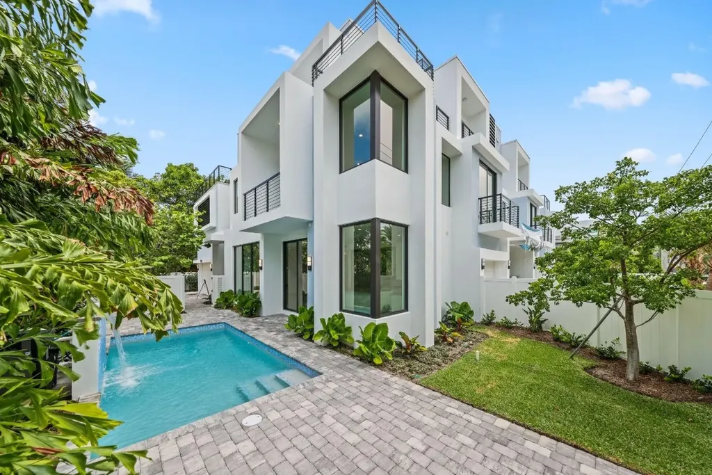 204 Osceola Park Lane Delray Beach FL 33483