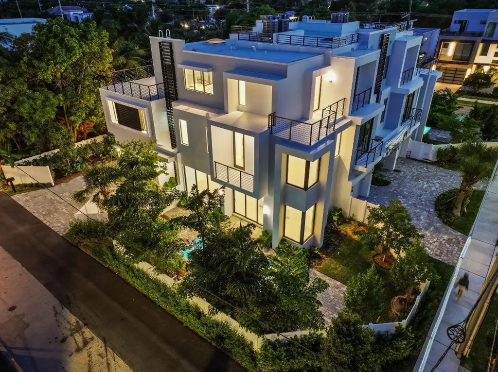 204 Osceola Park Lane Delray Beach FL 33483