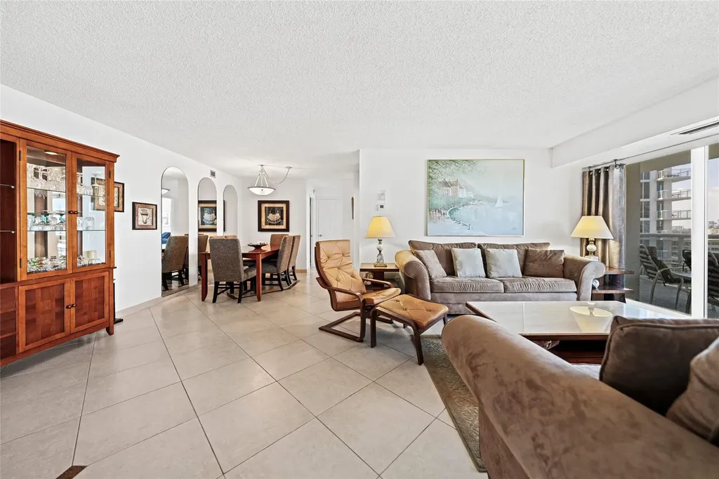 2841 N Ocean Boulevard Fort Lauderdale FL 33308