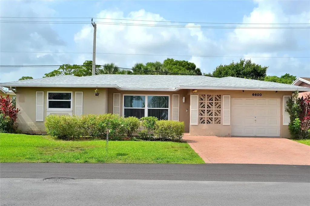 6600 NW 57th Court Tamarac FL 33321