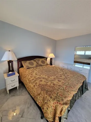800 SW 11th Avenue Hallandale Beach FL 33009