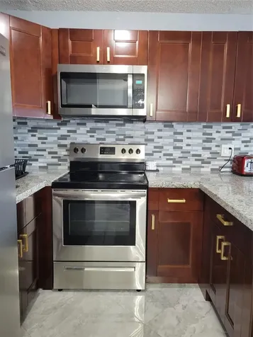 800 SW 11th Avenue Hallandale Beach FL 33009