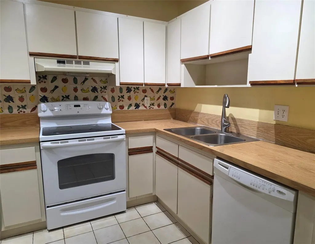 817 SE 12th Court Fort Lauderdale FL 33316