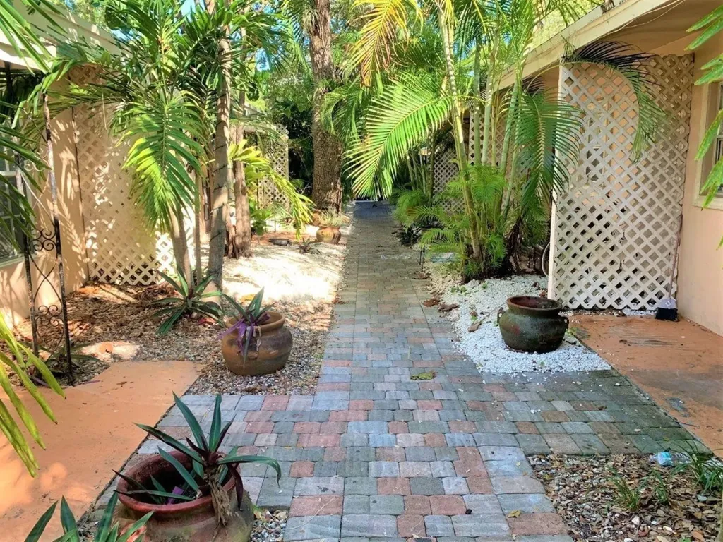 715 SW 14th Avenue Fort Lauderdale FL 33312