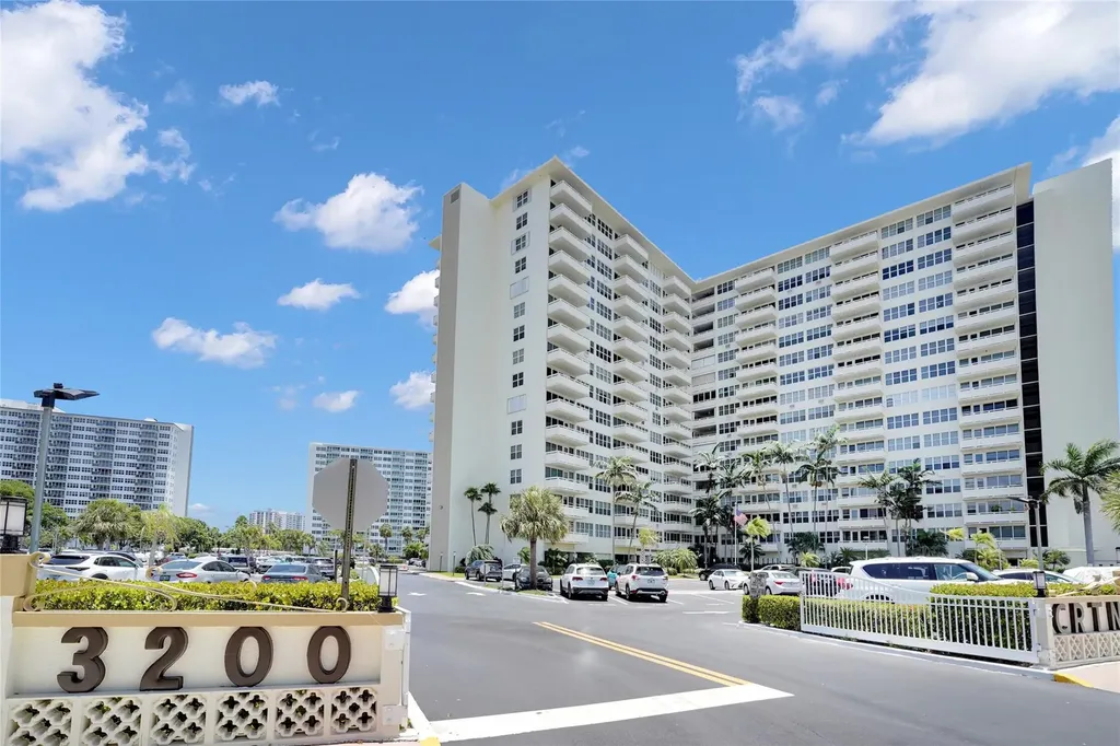3200 NE 36th Street Fort Lauderdale FL 33308