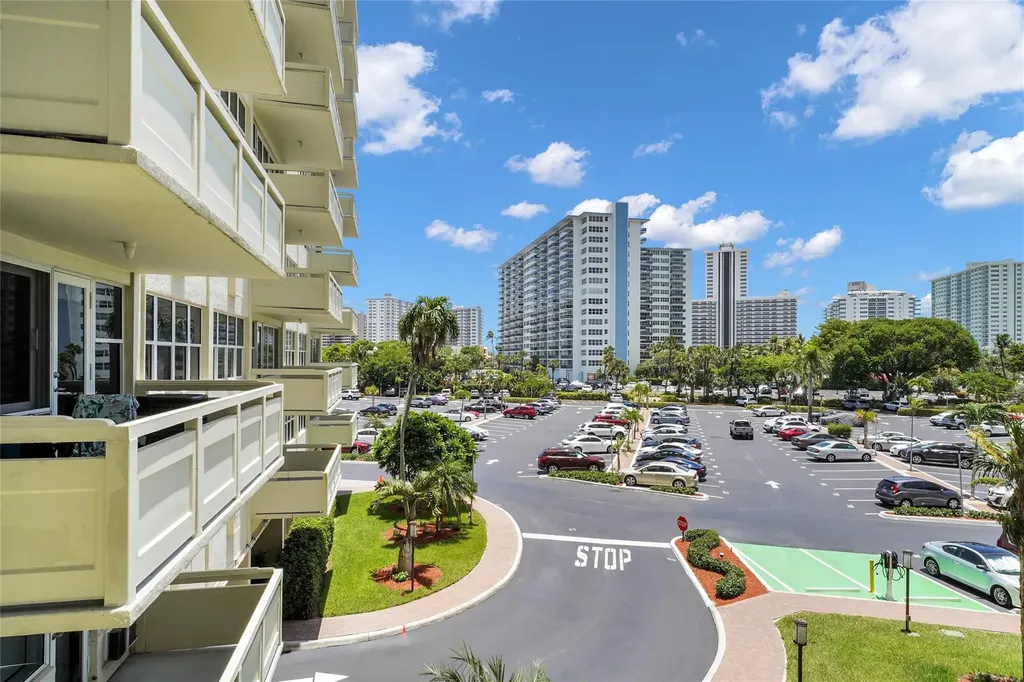 3200 NE 36th Street Fort Lauderdale FL 33308