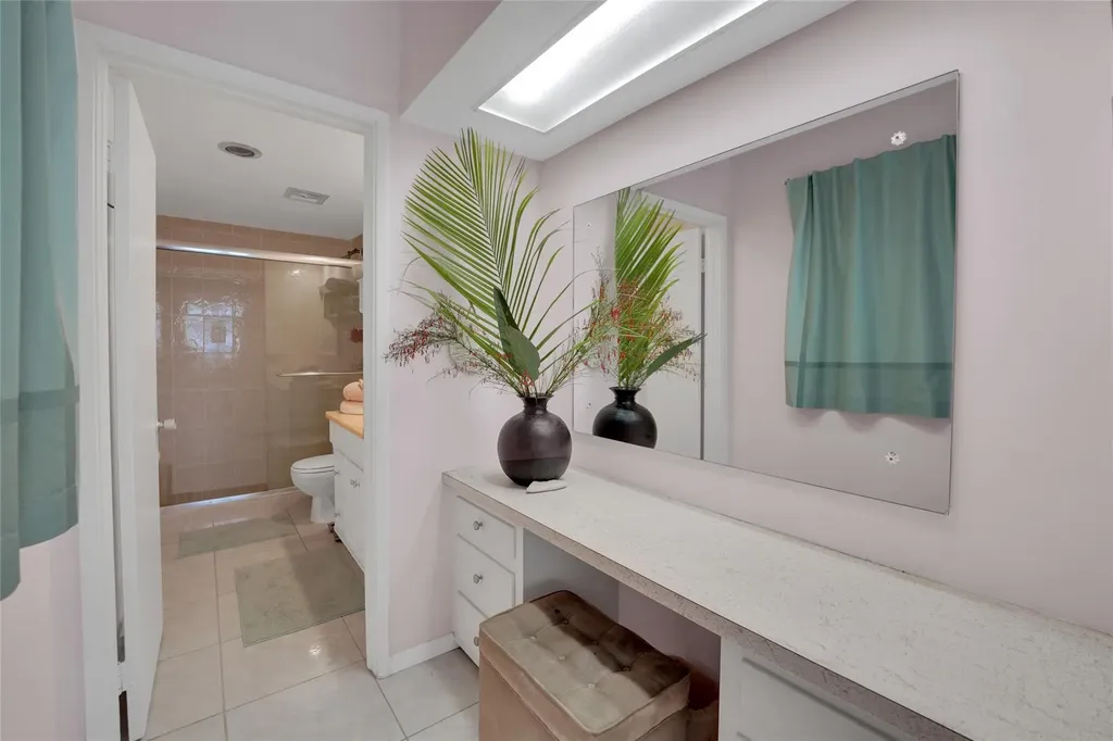 3200 NE 36th Street Fort Lauderdale FL 33308