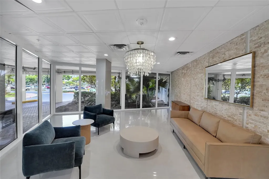 3200 NE 36th Street Fort Lauderdale FL 33308