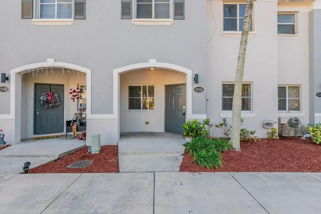 1508 SE 31st Court Homestead FL 33035