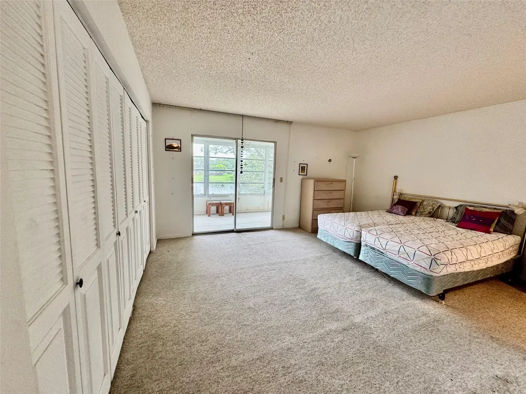 2029 Cambridge B Deerfield Beach FL 33442