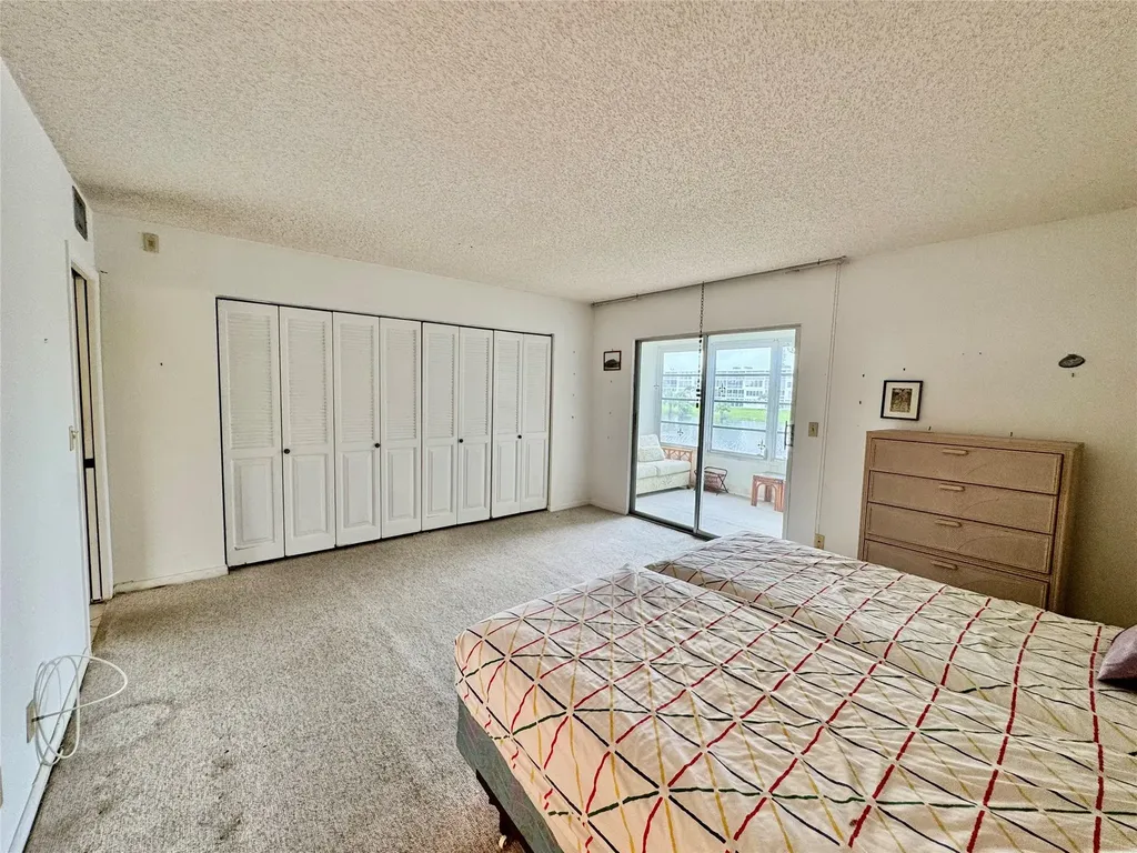 2029 Cambridge B Deerfield Beach FL 33442