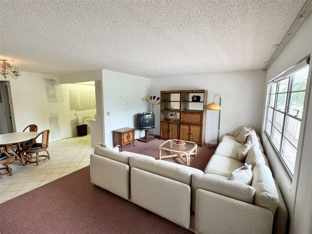 2029 Cambridge B Deerfield Beach FL 33442