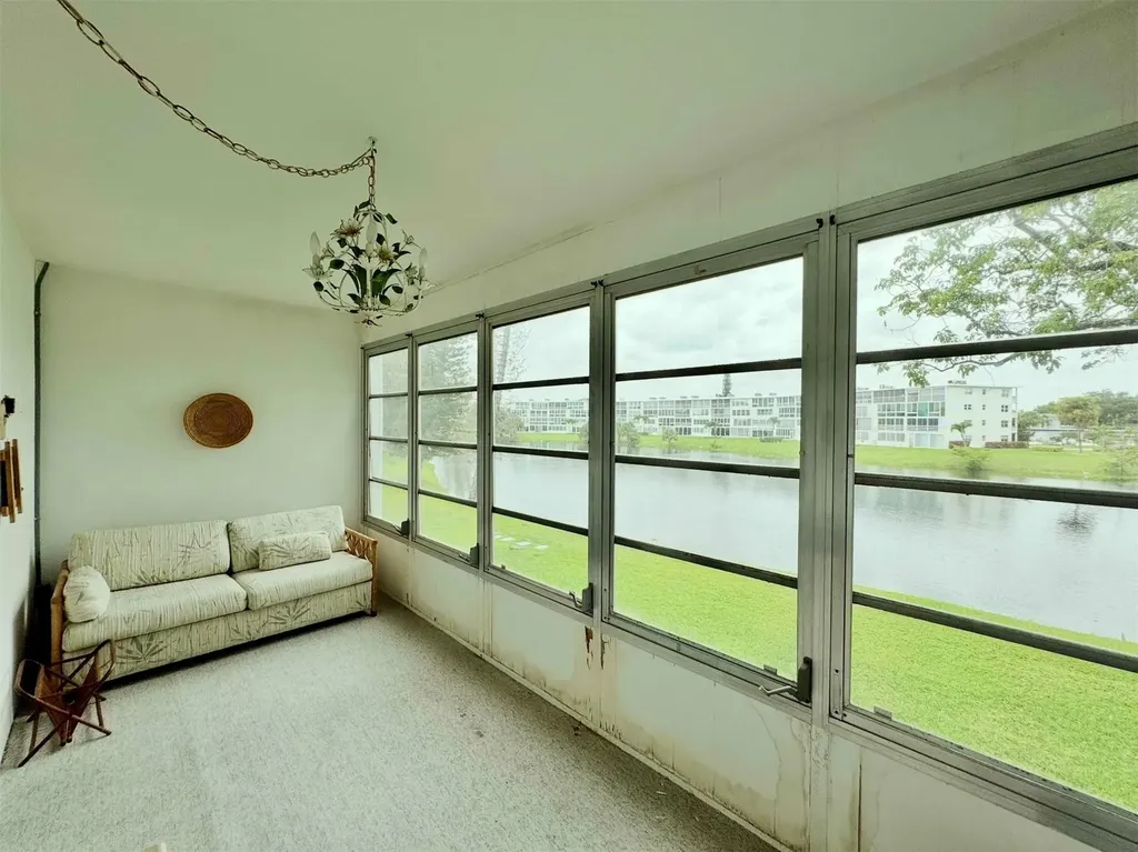 2029 Cambridge B Deerfield Beach FL 33442